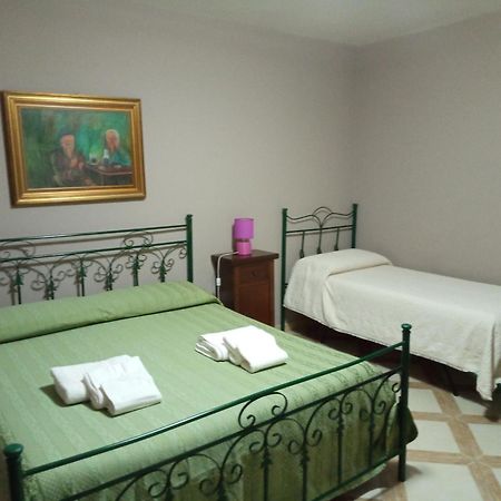 メレンドゥーニョ Mamma Assunta Bed & Breakfast エクステリア 写真