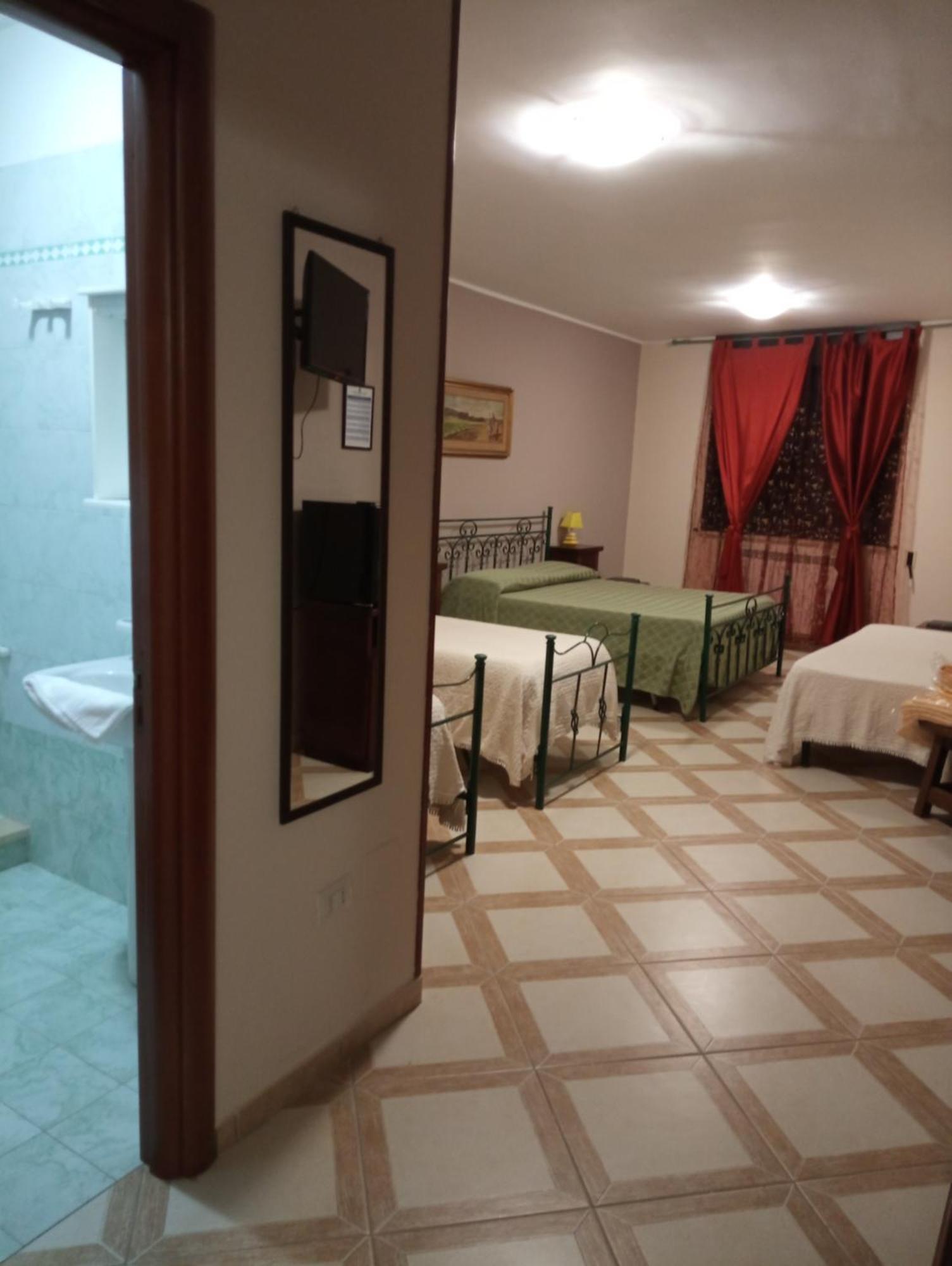 メレンドゥーニョ Mamma Assunta Bed & Breakfast エクステリア 写真