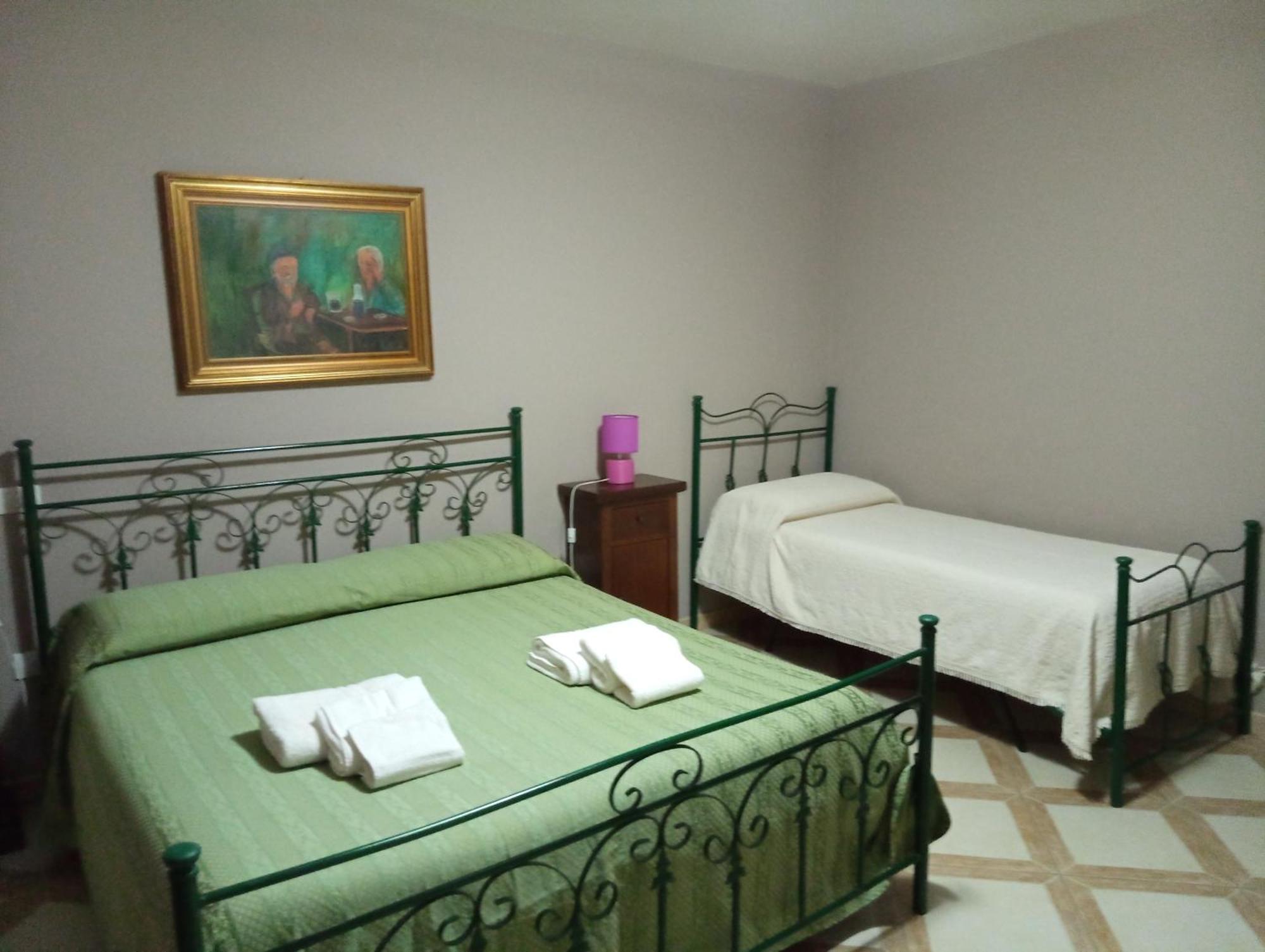 メレンドゥーニョ Mamma Assunta Bed & Breakfast エクステリア 写真