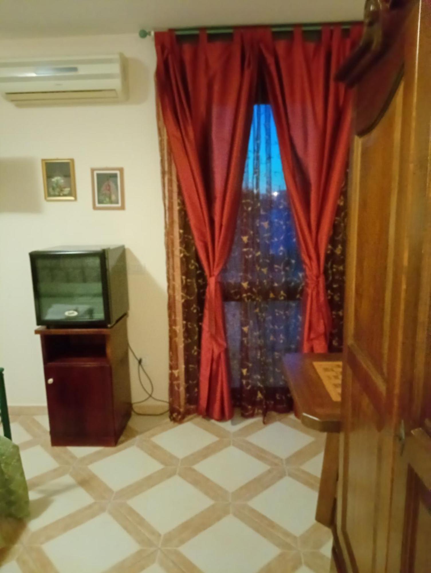 メレンドゥーニョ Mamma Assunta Bed & Breakfast エクステリア 写真